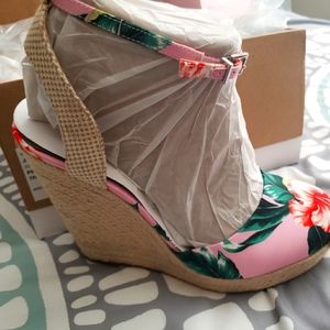 NWT Jessica Simpson Espadrille Wedge